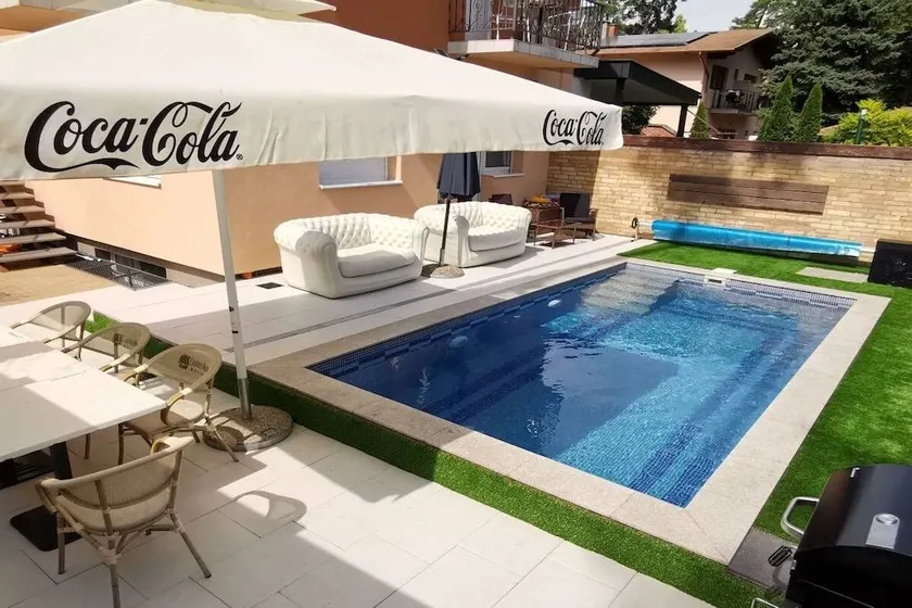 Holiday home with garden | Close to the beach | Dogs allowed - Image 1