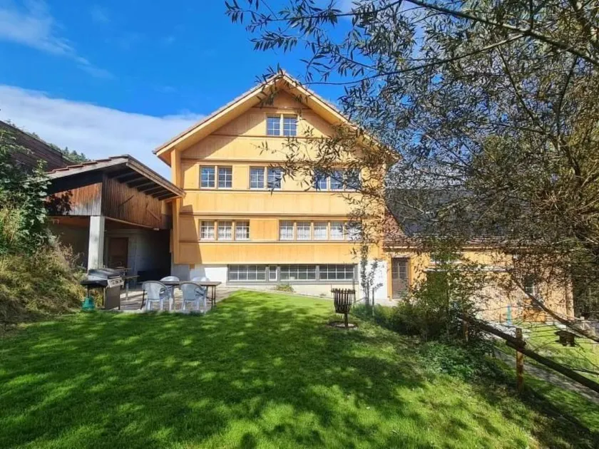 Voll ausgestattetes Ferienhaus mit Terrasse, Garten und Grill | Naturblick | Haustiere sind willkommen - Image 1