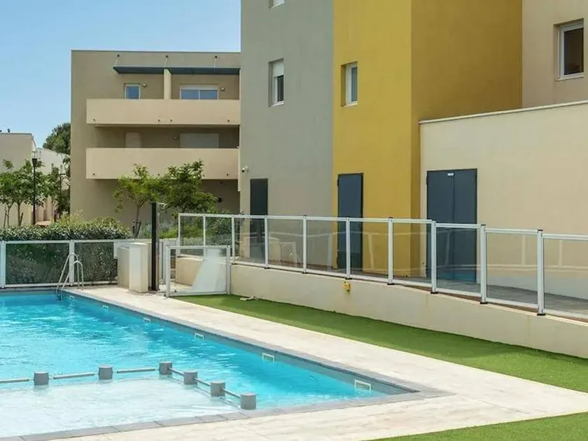 Appartement avec piscine chauffée et terrasse - Image 1