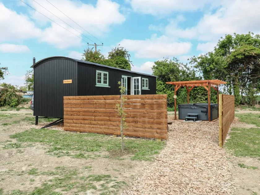 Landhaus mit Garten und Whirlpool - Image 1