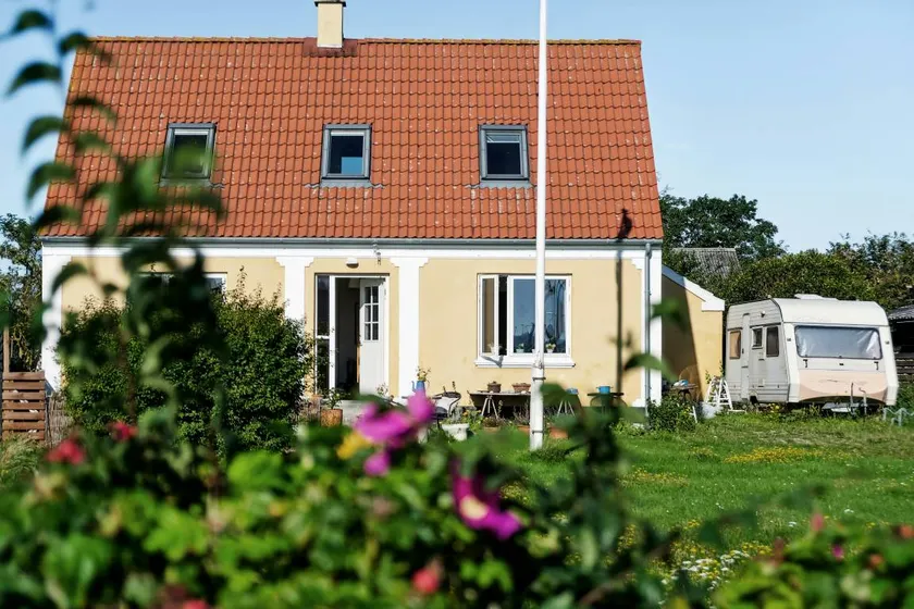Family-oriented beautiful holiday home with BBQ, terrace & garden | Water view - Image 1