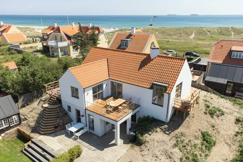 Enjoy sea views in this Skagen beach summer house - Image 1