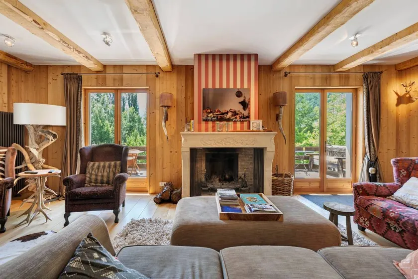 Chalet La Coste – French Alps- with Mountain Views, Private Terrace and Wi-Fi - Image 1