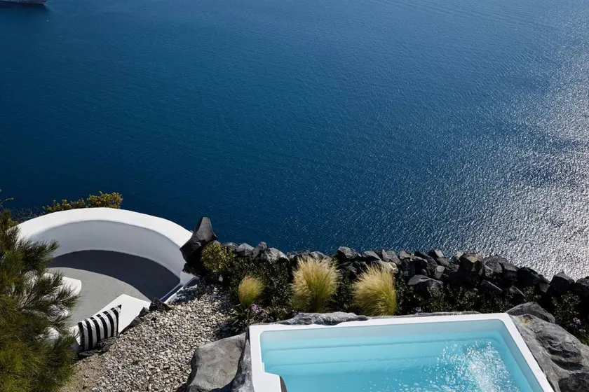 Villa with hot tub & private pool | Beach view - Image 1