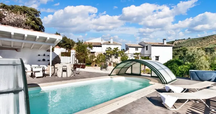 Fully equipped villa with garden, heated pool & terrace | Pool view - Image 1