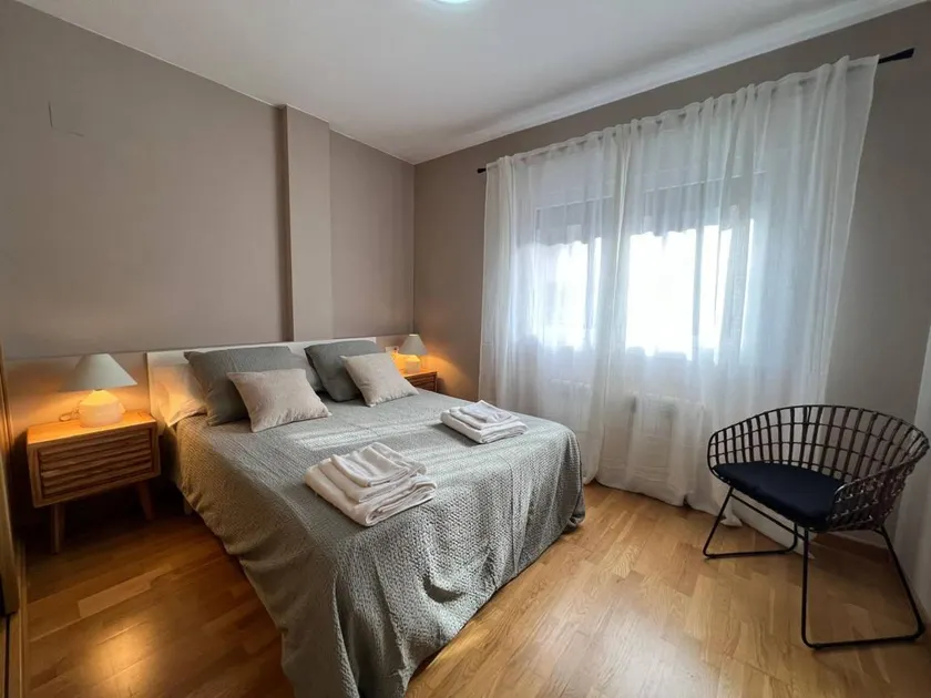 Familienfreundliche Wohnung mit Terrasse und Garten - Image 1