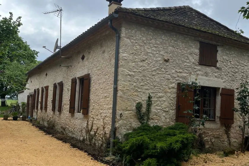 Casa con barbecue, piscina e giardino - Image 1