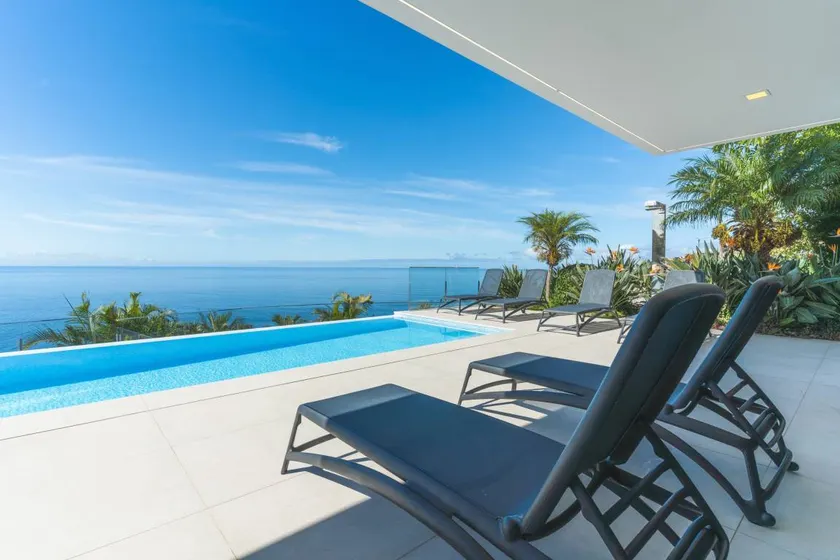 Villa adaptée aux familles avec terrasse, barbecue et jardin | Vue plage | Idéale pour le télétravail - Image 1