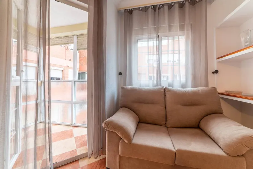 Apartment with fast internet | City view | Perfect for remote work - Image 1