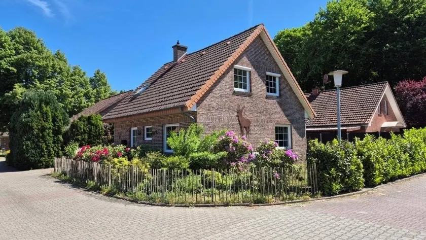 Family-oriented wonderful holiday home with garden & terrace | Pets are welcome - Image 1