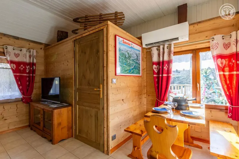 Beautiful gite with terrace - Image 1