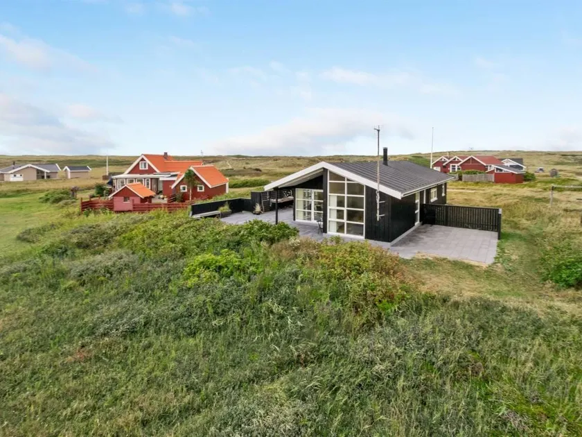 Children-friendly big holiday home with terrace | Close to the beach - Image 1