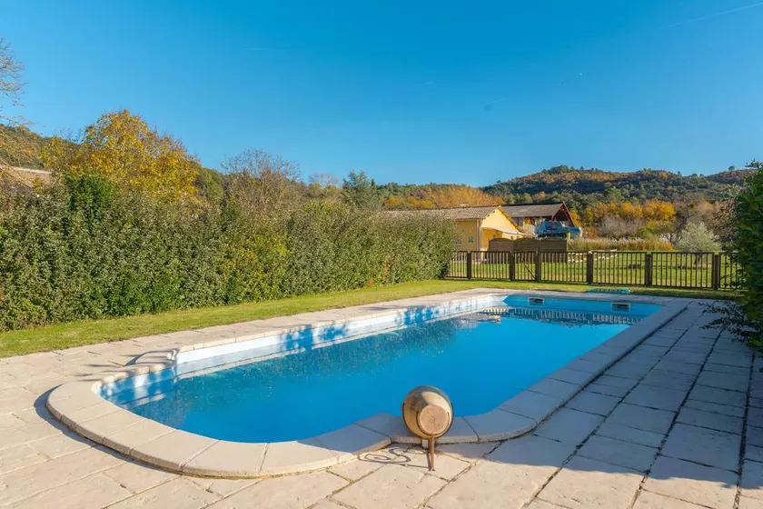 Holiday home with terrace, pool & garden - Image 1