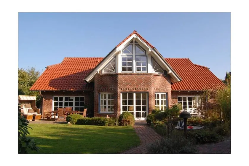 Fully equipped pleasant cottage with barbeque, jacuzzi & sauna - Image 1
