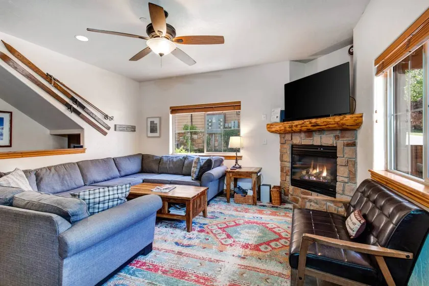 Bear Hollow Village 5474 - Image 1