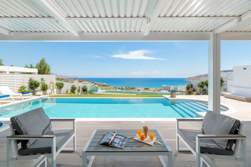 Villa avec piscine privée | Vue plage - Image 1