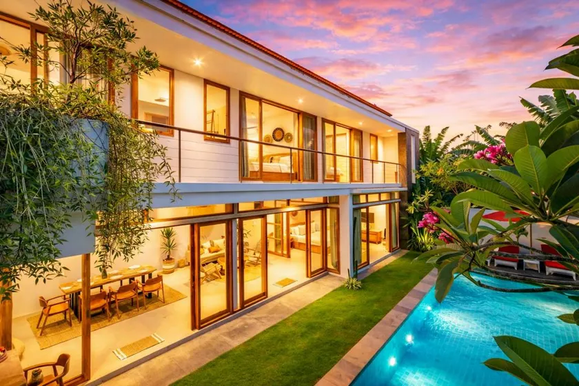 Villa with terrace, private pool & garden | Pool view - Image 1