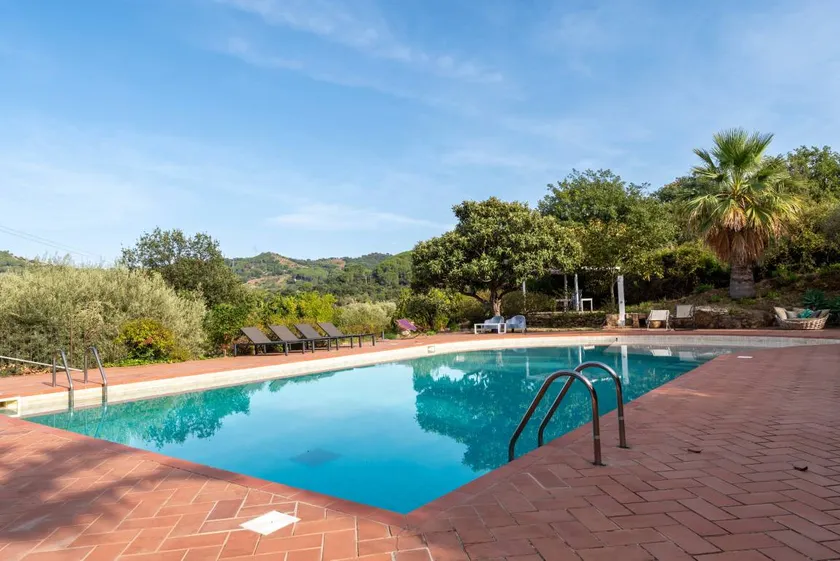 Spacieuse villa entièrement équipée avec internet haut débit, piscine et jardin | Vue mer | Avec animaux autorisés - Image 1