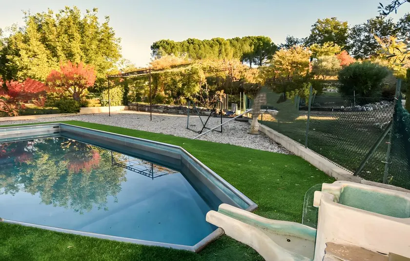 Ferienhaus mit Mont-Ventoux-Blick, Pool, WLAN und Klimaanlage - Image 1