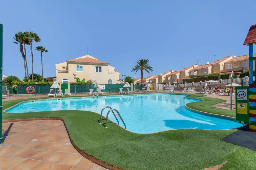 Maison avec terrasse, internet haut débit et piscine | Idéale pour le télétravail - Image 1