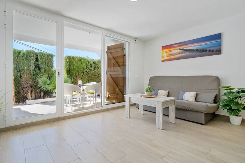 Appartement de vacances avec barbecue, piscine et terrasse - Image 1