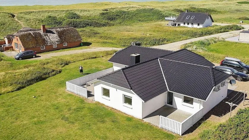 Charming house with terrace, sauna & jacuzzi | Dogs allowed - Image 1