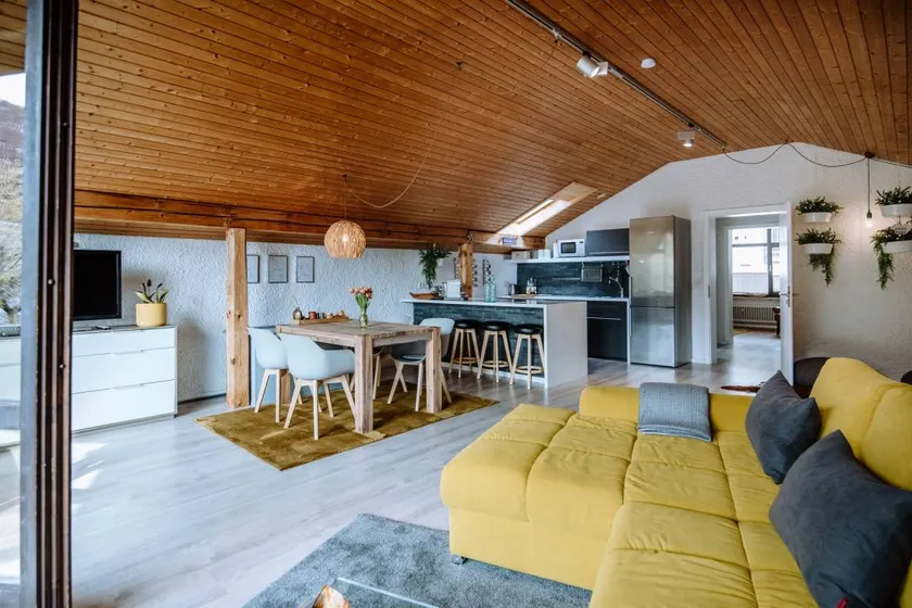Holiday apartment | Garden view | Perfect for remote work - Image 1