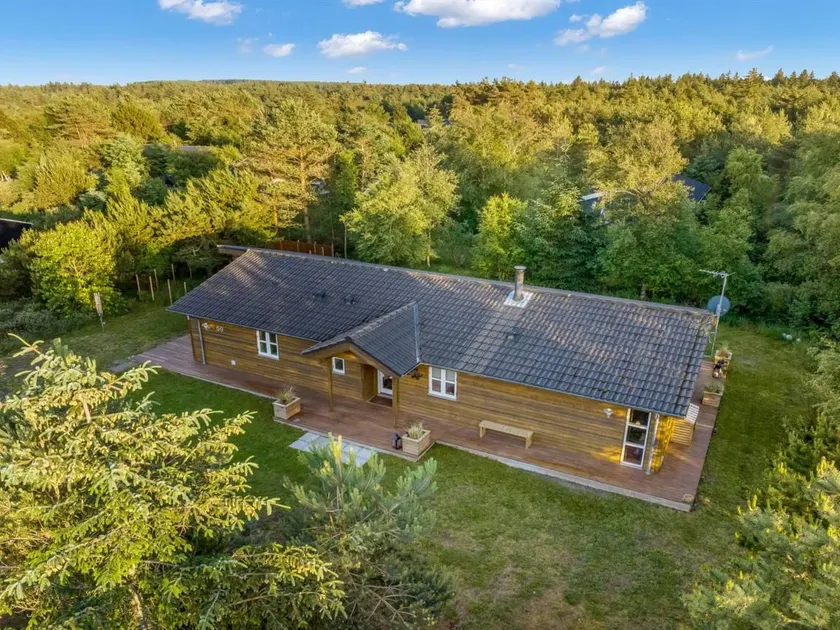 Casa adatta alle famiglie con griglia, sauna e terrazza - Image 1