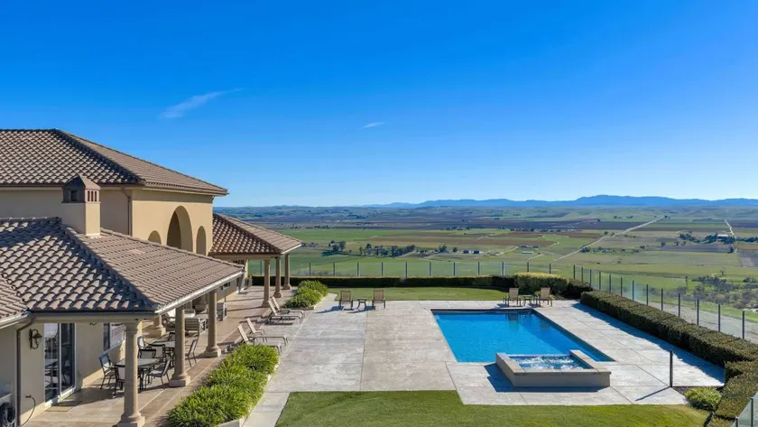 The Shandon House by Avantstay Pool + Jacuzzi + Hilltop Views Paso Wine - Image 1