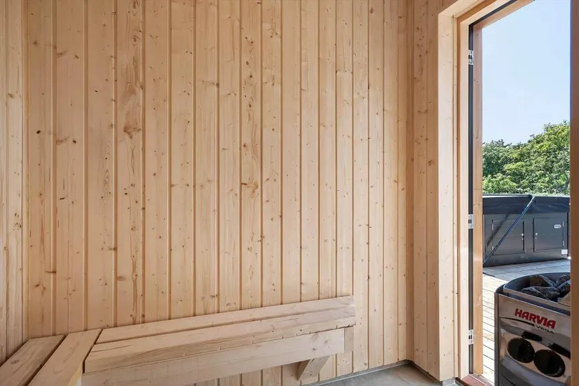 House with sauna, BBQ & jacuzzi - Image 1