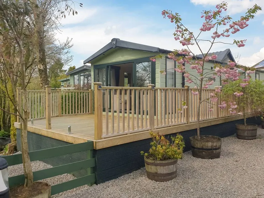 Cottage | River view - Image 1