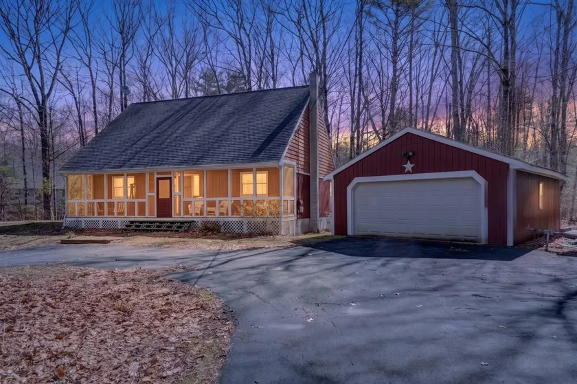 Charming Home Near Lake Winnipesaukee Beach Access - Image 1