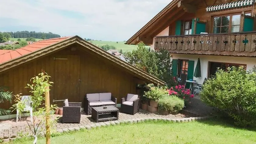 Flat with terrace & sauna | Mountain view - Image 1
