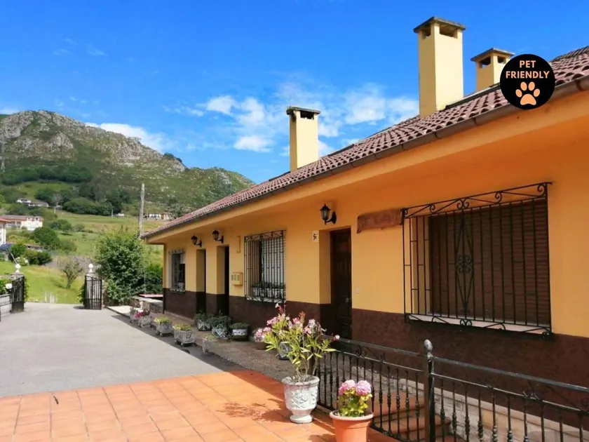 Maison de vacances avec terrasse, jardin et barbecue | Vue montagne - Image 1