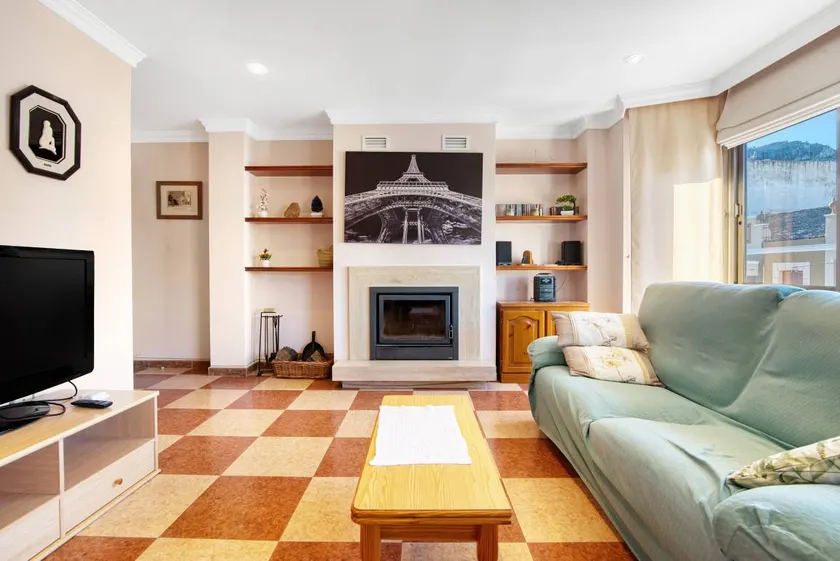 Holiday apartment with terrace | Mountain view - Image 1