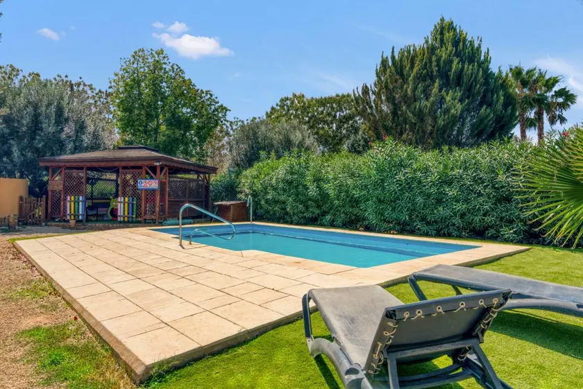 Ferienwohnung mit Pool, Garten und Terrasse | Bergblick - Image 1