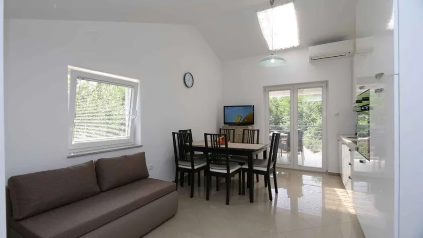 Fully equipped apartment - Image 1