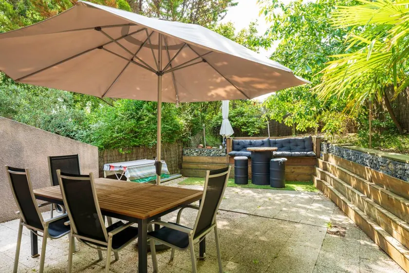House with garden, barbeque & terrace | Garden view - Image 1