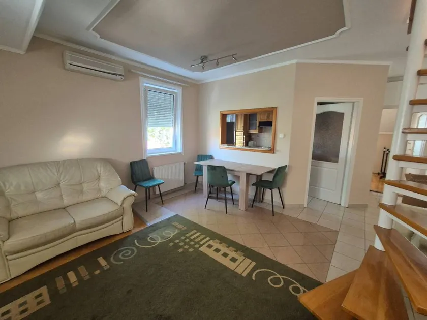 Mathias, a Spacious 2-Bedroom Apartment with 2 Bathrooms & Private Parking - Image 1