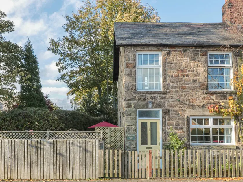 Fully equipped cottage - Image 1