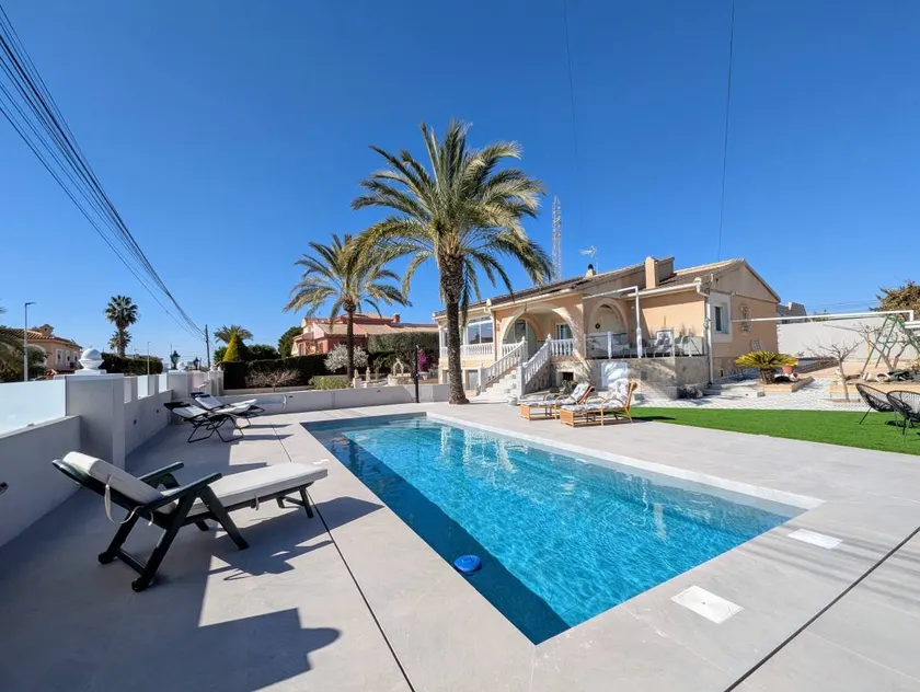 Ferienhaus 'R-70 Vacacional' mit privatem Pool, WLAN und Klimaanlage - Image 1
