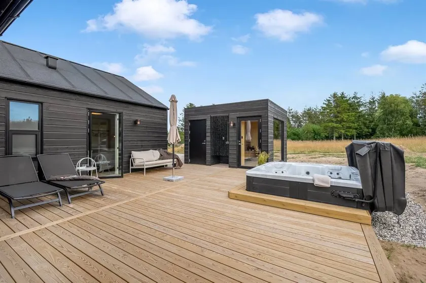 Casa totalmente attrezzata con griglia, idromassaggio e terrazza - Image 1