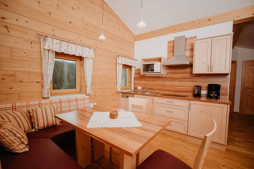Children-friendly flat with terrace - Image 1