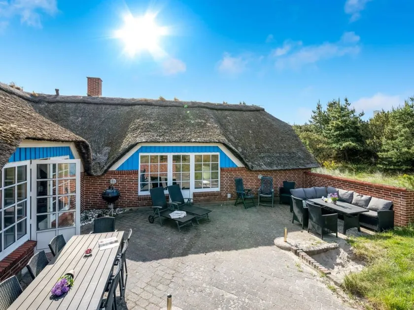 Family-oriented holiday home with terrace, sauna & private pool | Pet-friendly - Image 1