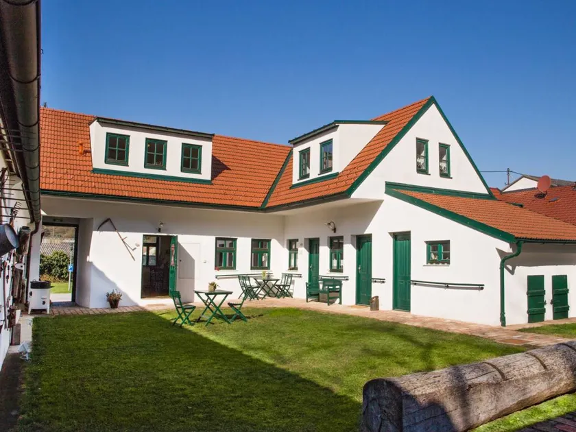 House | Pets allowed - Image 1