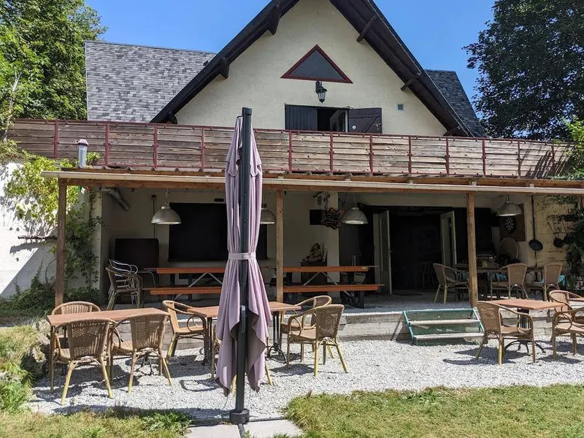 Gemütliche Außergewöhnliche Unterkunft mit Pool und Terrasse - Image 1