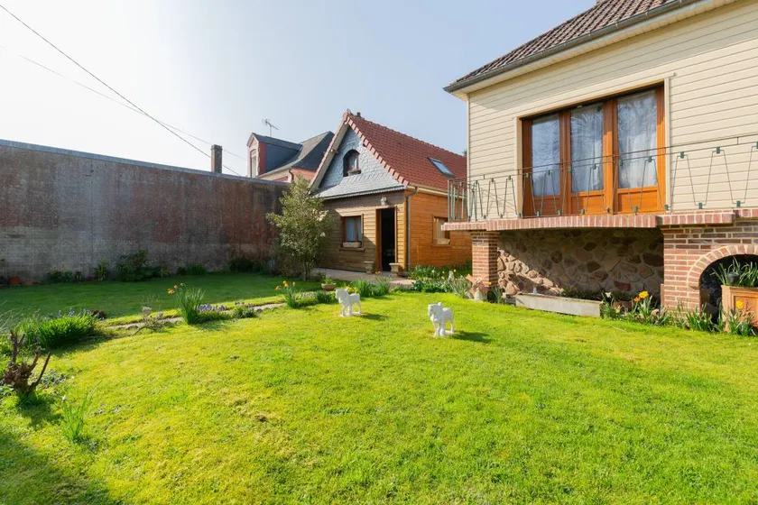 Cottage with garden, terrace & BBQ - Image 1