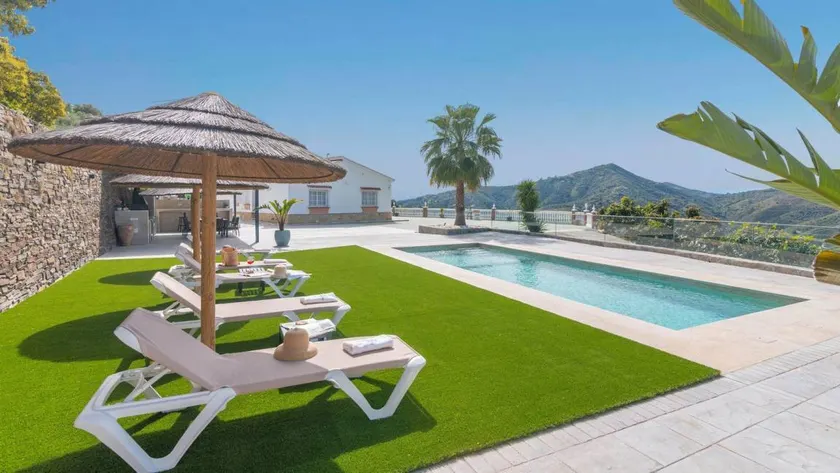 Villa Charo Sayalonga By Ruralidays - Image 1