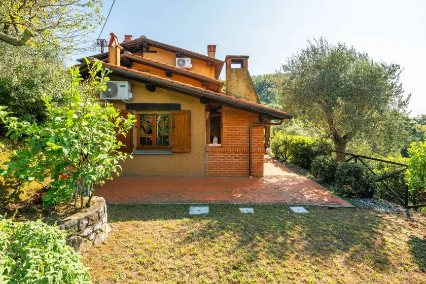 House with barbeque, terrace & garden | Sea view - Image 1