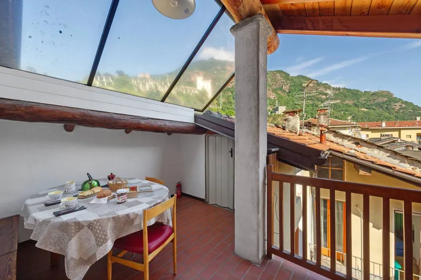 Ferienwohnung mit Terrasse | Stadtblick - Image 1